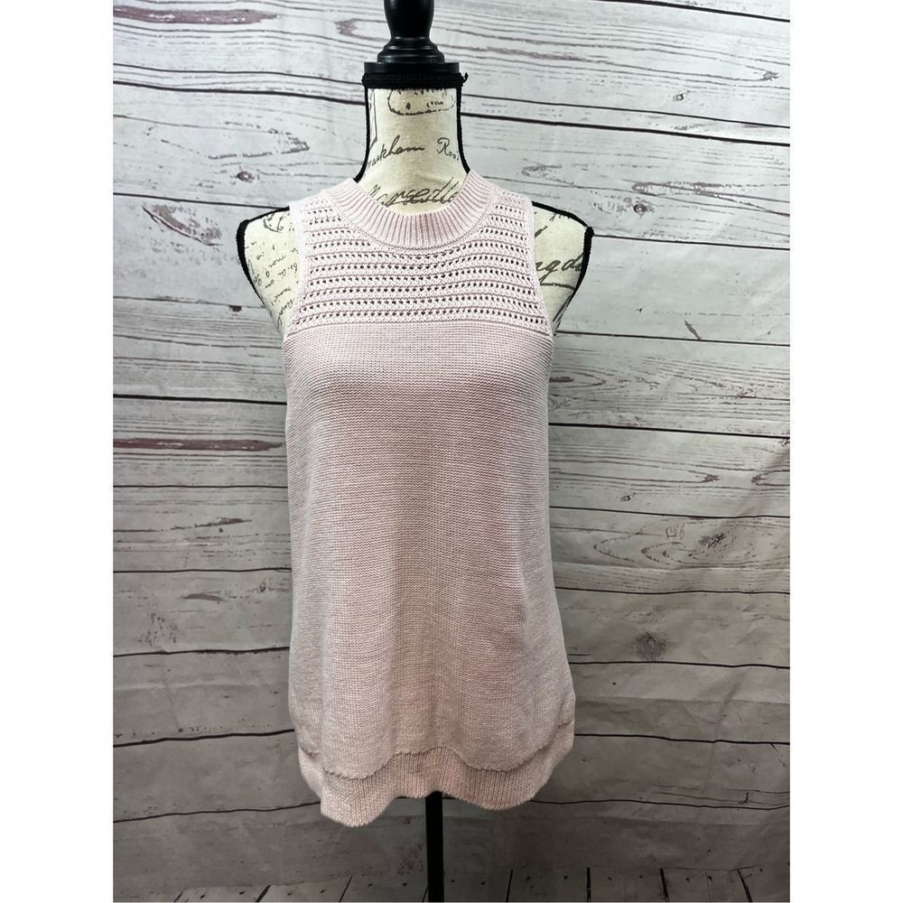 Gap small pink‎ pullover sweater 18 inches pit to pit 24 inches long